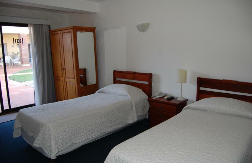 Mercedes Rambla Hotel Екстер'єр фото