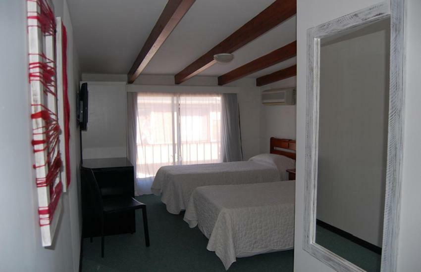 Mercedes Rambla Hotel Екстер'єр фото